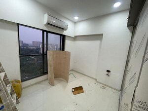 Room in 1 BHK Apartment at Leo Eminence, Bandra East – for Rent