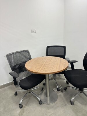 Team Area in  Office Space at Spaze Platinum Tower, Sector 47 – for Rent