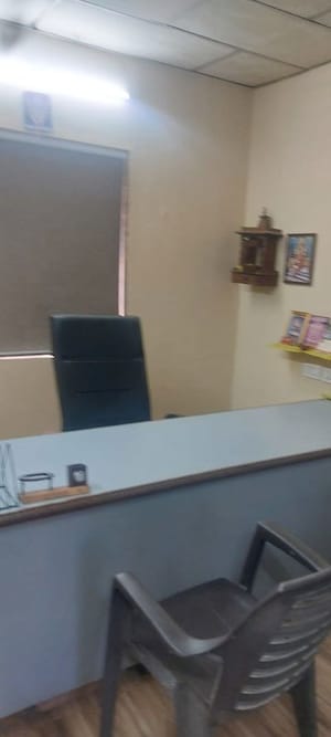  Shop For Rent in Vasna