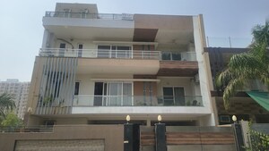 3 BHK Independent House – Exterior View View at Sector 64 - for Rent