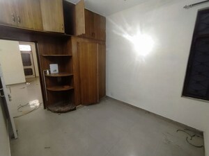 Room in 3 BHK Independent House at Sector 4 – for Rent