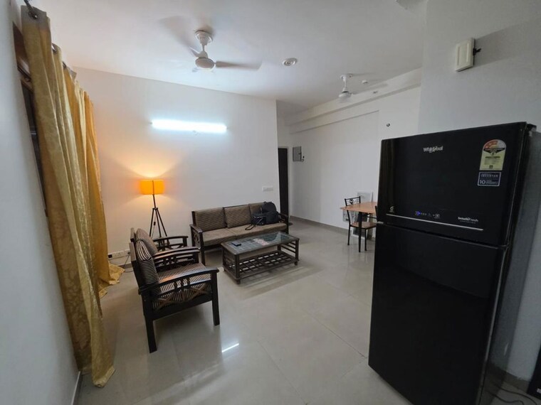 Living Room, amrapali-leisure-park 2 Bedroom 935 Sq.Ft. Apartment In Amrapali Leisure Valley Greater Noida 10770587