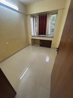 Room in 2 BHK Apartment at Vasudha Etasha, Kothrud – for Rent