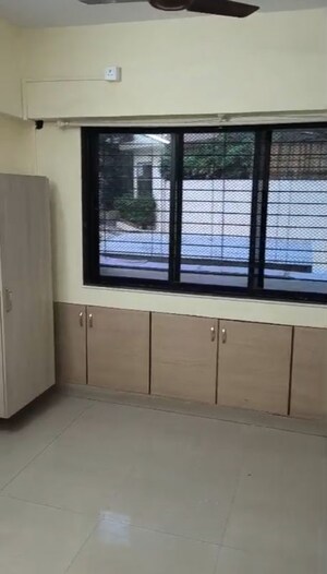 Room in 1 BHK Apartment at Shree Sai Complex, Prabhadevi – for Rent