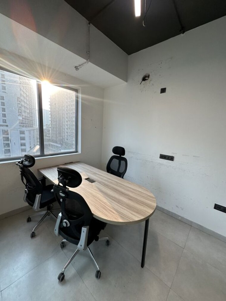 Team Area, emaar-emerald-plaza Commercial Office Space 900 Sq.Ft. In Sector 65 Gurgaon 10770611