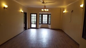 Room in 3 BHK Builder Floor at Greater Kailash ii – for Rent