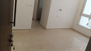 Room in 1 BHK Apartment at Transcon Triumph Tower, Andheri West – for Rent