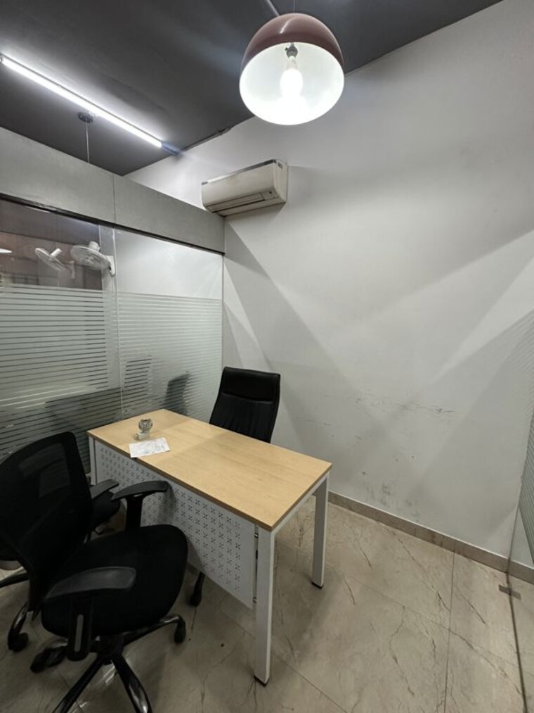 Team Area, emaar-emerald-plaza Commercial Office Space 640 Sq.Ft. In Sector 65 Gurgaon 10770627