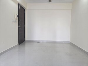 Room in 1 BHK Apartment at Mira Sagar, Bhayandar East – for Rent
