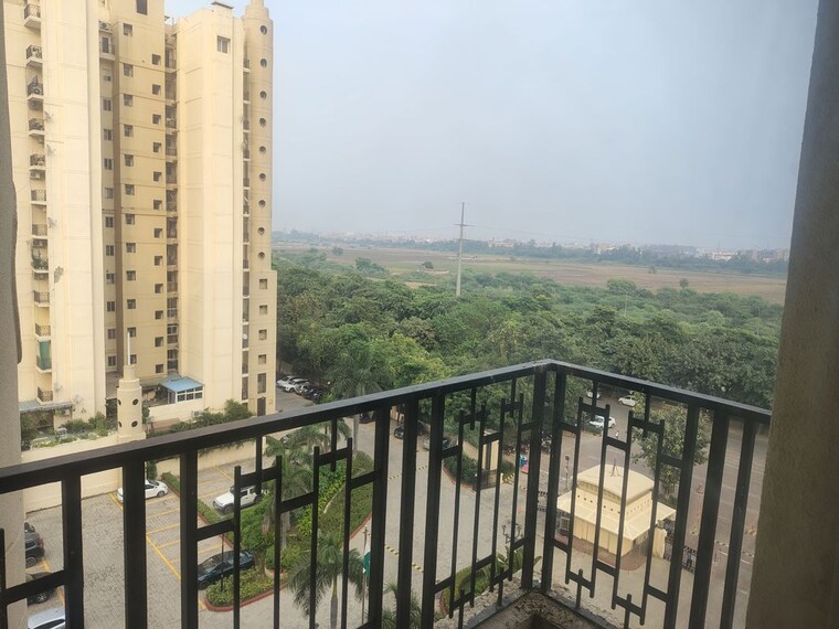 Balcony, ats-paradiso 3 Bedroom 2000 Sq.Ft. Apartment In Chi Iv Greater Noida Greater Noida 10770622