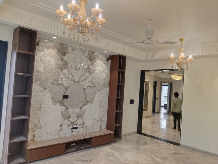 Room, sector 10 4 Bedroom 300 Sq.Ft. Builder Floor In Sector 10 Gurgaon 10770625