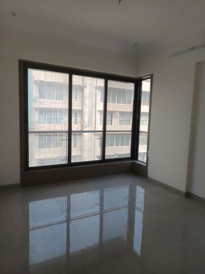 Room in 3 BHK Apartment at Santacruz West – for Sale