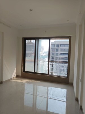 Room in 3 BHK Apartment at Santacruz West – for Sale