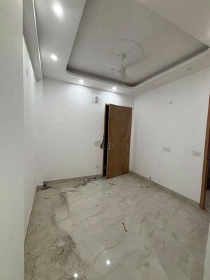 Room in 1 BHK Apartment at Saket – for Rent