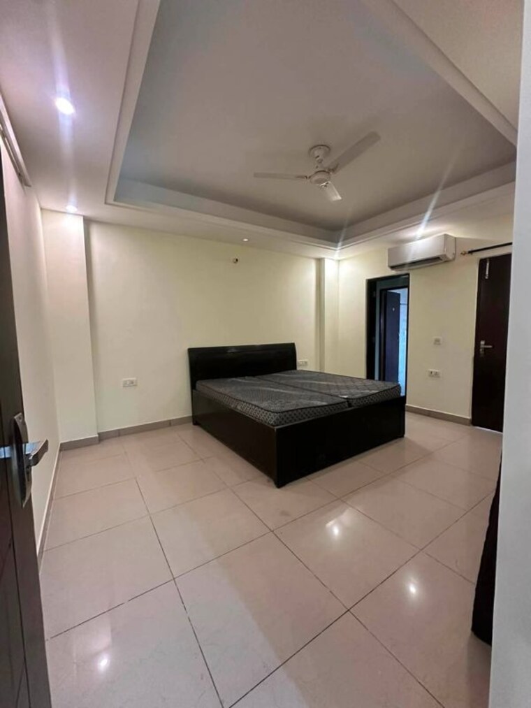 Bathroom, sushant lok i 3 Bedroom 1900 Sq.Ft. Builder Floor In Sushant Lok I Gurgaon 10770677