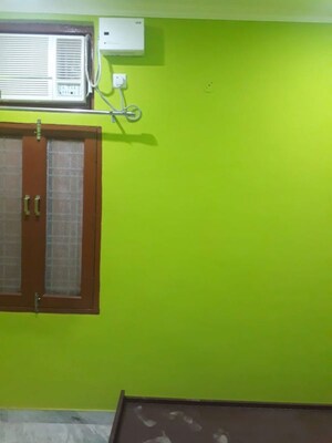 Room in 1 RK Independent House at Sector 14 – for Rent