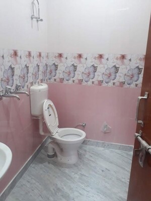 Bathroom in 1 RK Independent House at Sector 14 – for Rent