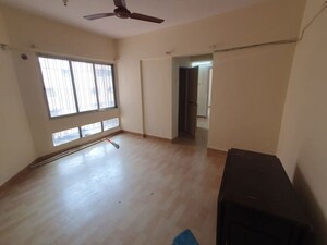 Room in 1 BHK Apartment at Green Field B CHS LTD, Andheri East – for Rent