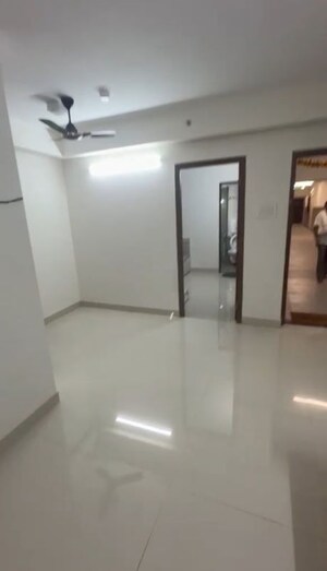 Room in 2 BHK Apartment at Worli – for Rent