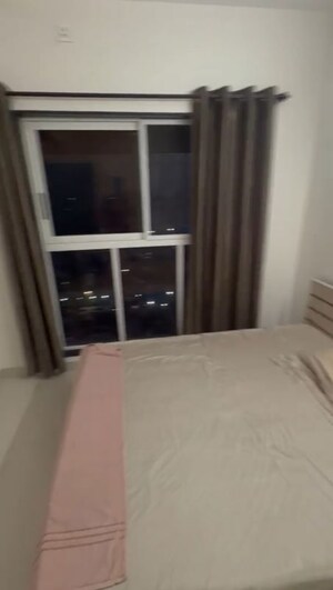 Room in 2 BHK Apartment at Worli – for Rent