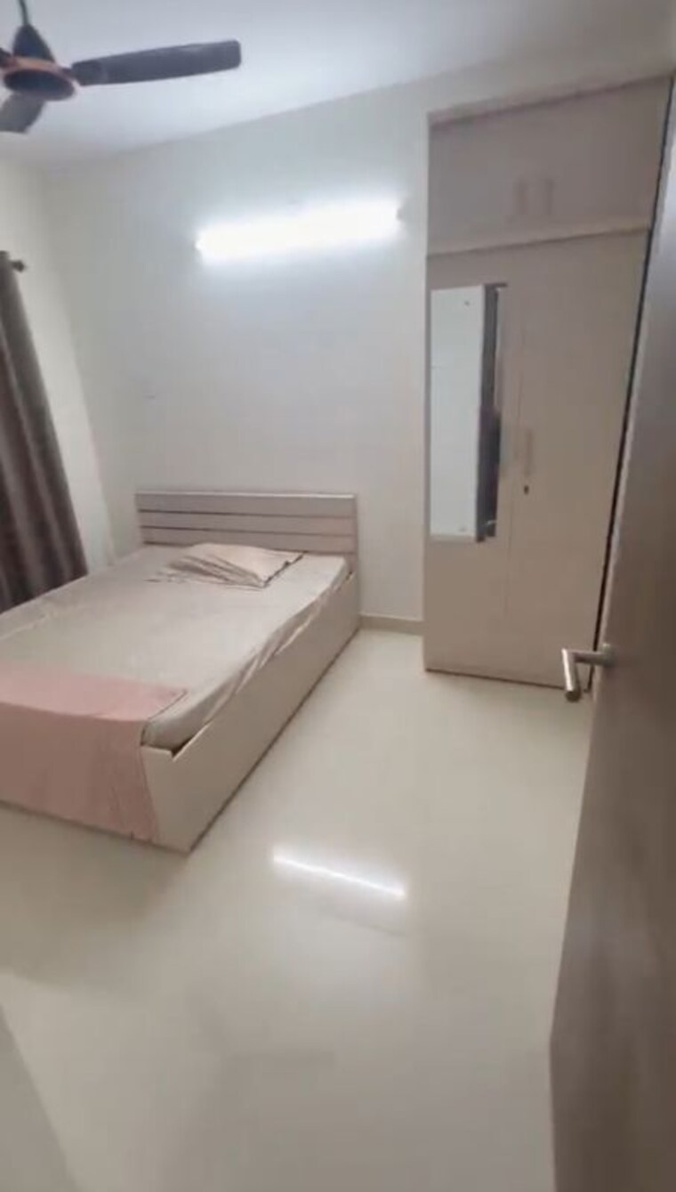 Room, worli 2 Bedroom 650 Sq.Ft. Apartment In Worli Mumbai 10770644