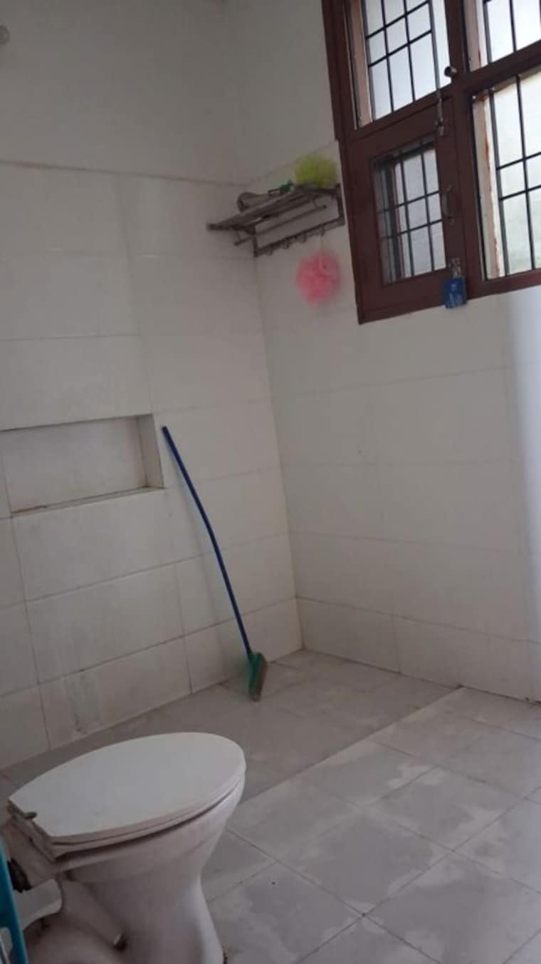 Bathroom, sector 4 3 Bedroom 2200 Sq.Ft. Independent House In Sector 4 Panchkula 10770729