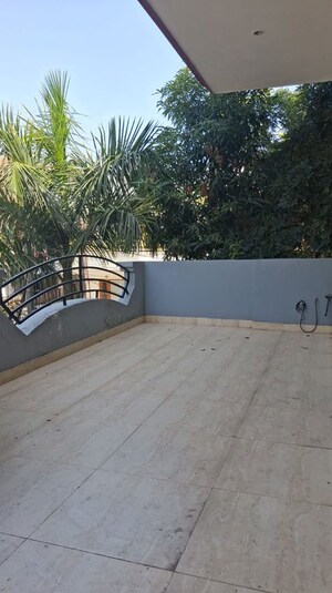 Balcony in 3 BHK Independent House at Sector 4 – for Rent