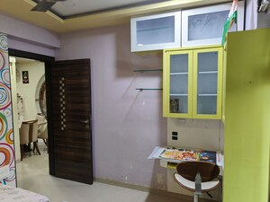 Room in 2.5 BHK Apartment at Shree Satya Shankar Residency, Manpada – for Rent