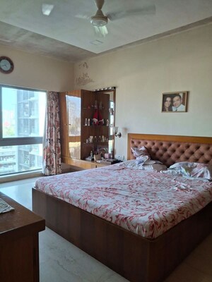 Bedroom in 3 BHK Apartment at Man Shanti Sadan, Bandra West – for Rent