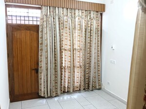 Bedroom in 3 BHK Builder Floor at Sector 40 – for Rent