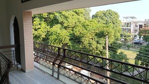 3 BHK Builder Floor For Rent in Sector 40