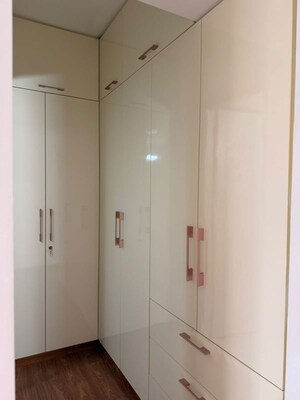 Building Lobby in 3 BHK Apartment at M3M Merlin, Sector 67 – for Rent