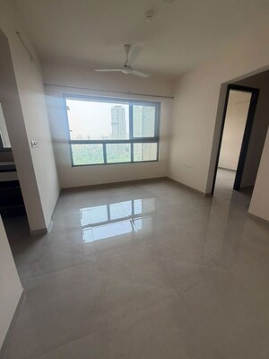 Room in 2 BHK Apartment at Piramal Vaikunth A Class Homes, Balkum Pada – for Rent
