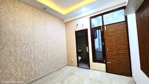 Room in 3 BHK Apartment at Pir Machalla – for Sale
