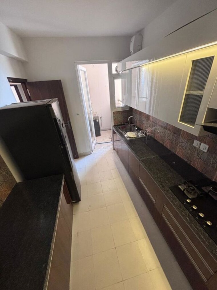 Kitchen, hero-homes-gurgaon 3 Bedroom 1689 Sq.Ft. Apartment In Sector 104 Gurgaon 10770844