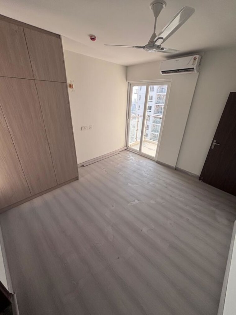 Room, hero-homes-gurgaon 3 Bedroom 1689 Sq.Ft. Apartment In Sector 104 Gurgaon 10770871