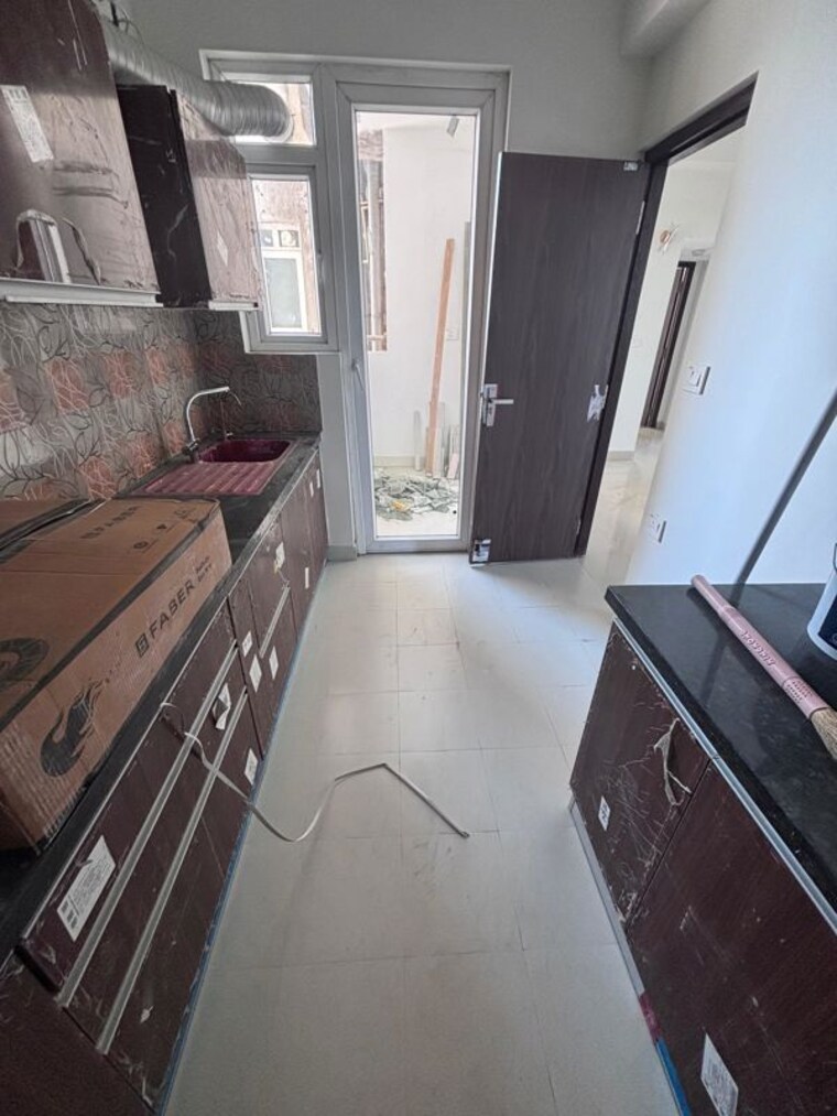 Kitchen, hero-homes-gurgaon 3 Bedroom 1689 Sq.Ft. Apartment In Sector 104 Gurgaon 10770871