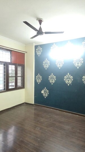 Room in 3 BHK Apartment at Resizone Residency, Sewla Kalan – for Rent