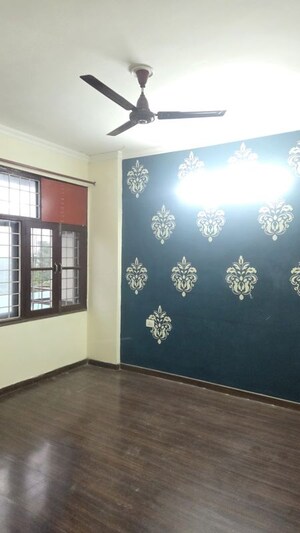 Room in 3 BHK Apartment at Resizone Residency, Sewla Kalan – for Rent