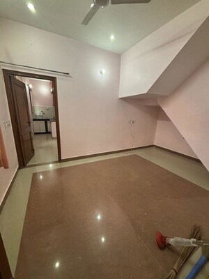 1 BHK Builder Floor For Rent in Palam Vihar