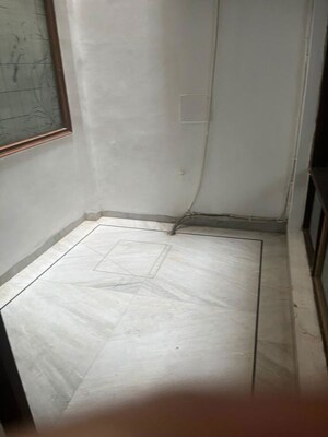  2 BHK Builder Floor at Dayanand Colony – for Rent
