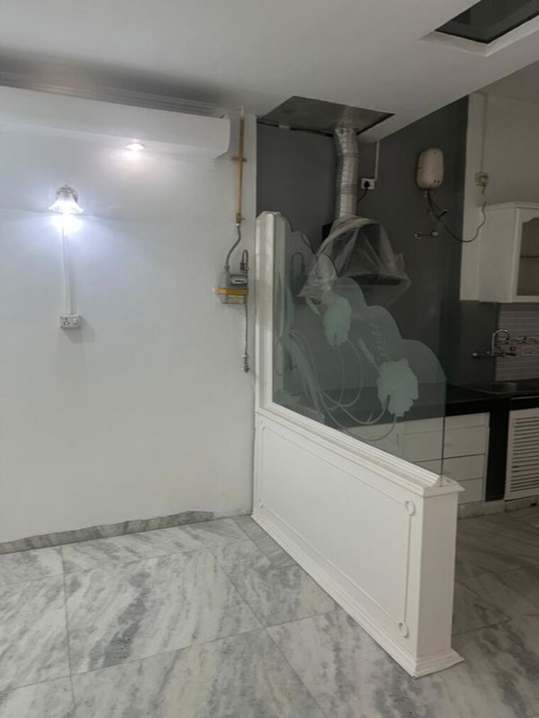 Kitchen, dayanand colony 2 Bedroom 850 Sq.Ft. Builder Floor In Dayanand Colony Delhi 10770914