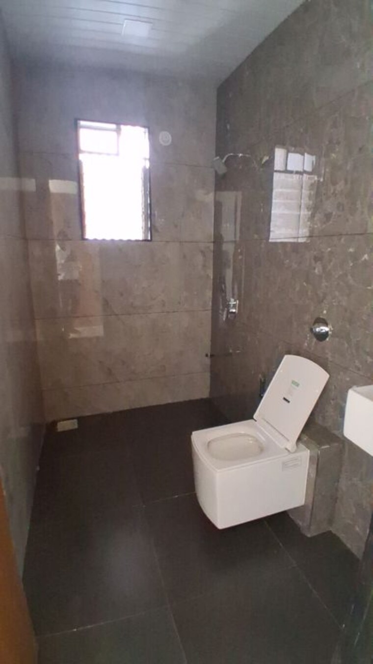 Bathroom, delta-icon 3 Bedroom 1162 Sq.Ft. Apartment In Airoli Sector 7 Navi Mumbai 10770938