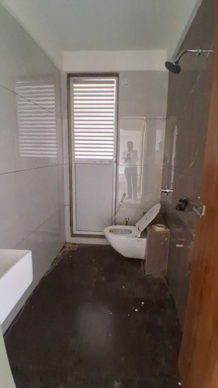 Kitchen, delta-luxuria 3 Bedroom 1053 Sq.Ft. Apartment In Airoli Sector 19 Navi Mumbai 10770956