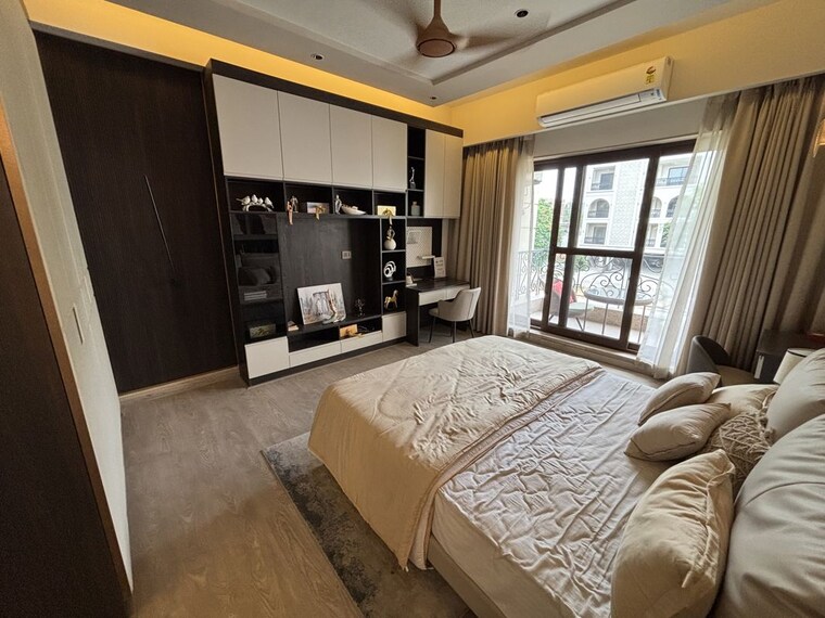 Bedroom, emaar-marbella 4 Bedroom 267 Sq.Yd. Villa In Sector 66 Gurgaon 10770999