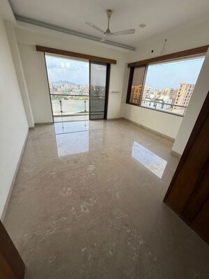 Room in 4 BHK Apartment at Bholenath Lotus Apartments , Chembur – for Sale
