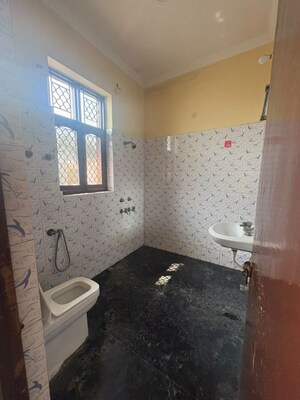 Bathroom in 2 BHK Builder Floor at Palam Vihar – for Rent