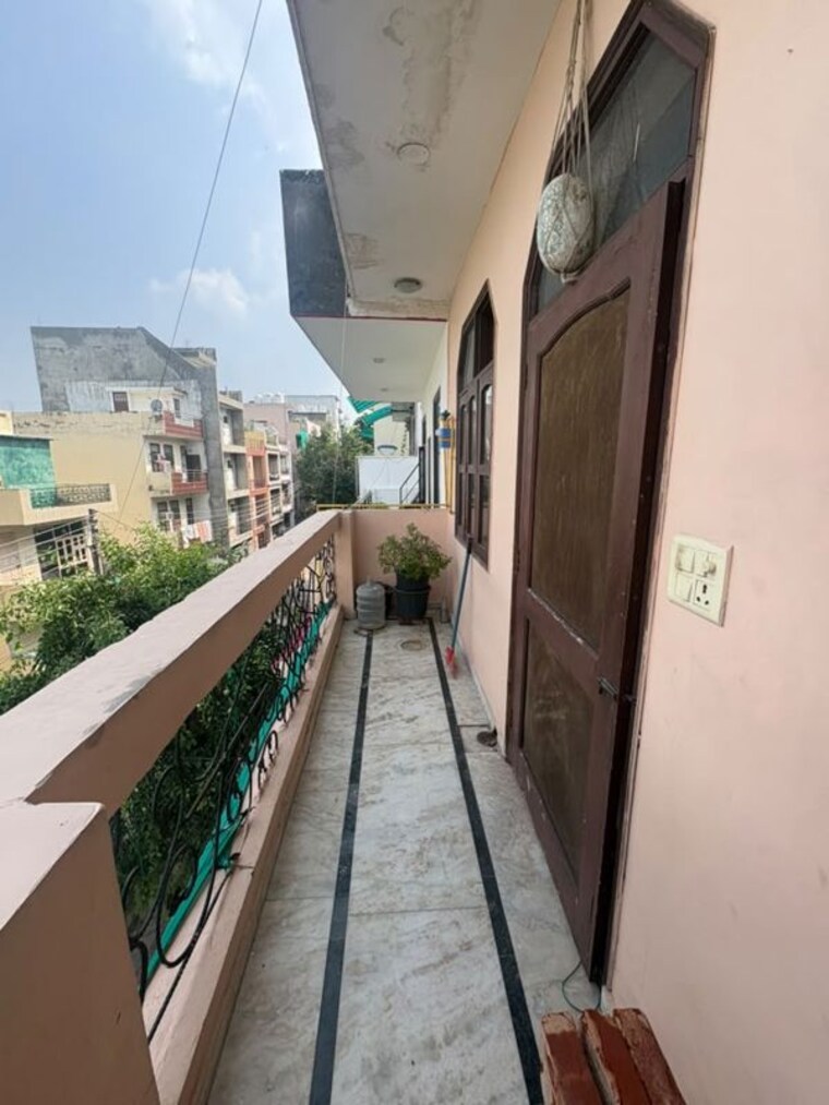 Balcony, palam vihar 2 Bedroom 1100 Sq.Ft. Builder Floor In Palam Vihar Delhi 10771012