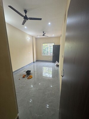 Room in 1 BHK Independent House at Gamma Ii Greater Noida – for Rent