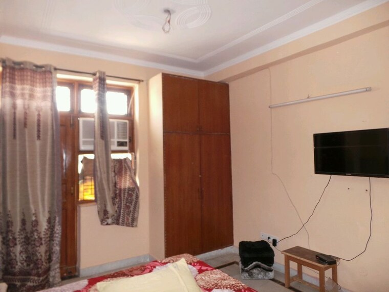 Living Room, palam-vihar-residents-association 3 Bedroom 1200 Sq.Ft. Builder Floor In Palam Vihar Gurgaon 10771048